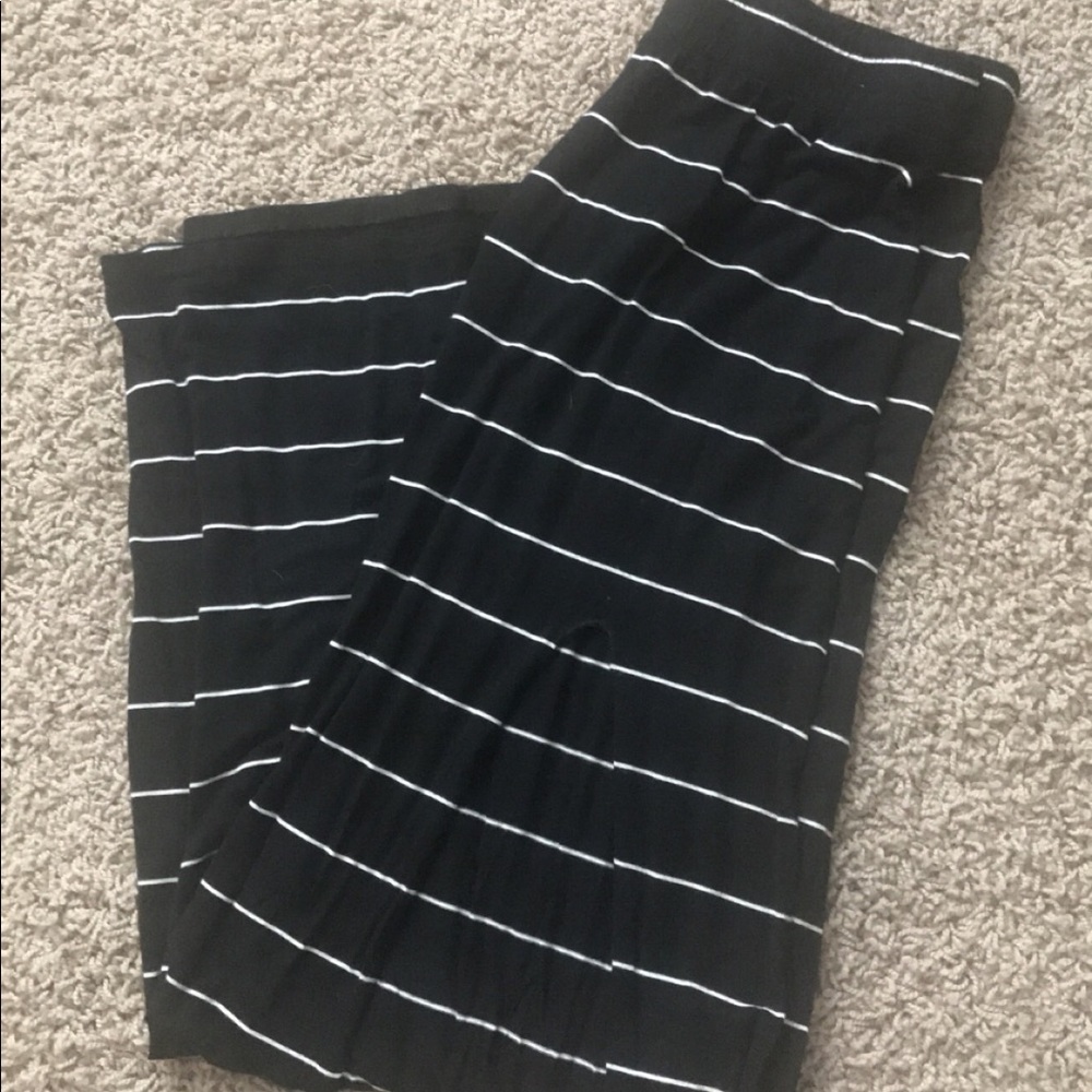 Maci skirt w/ knee length split